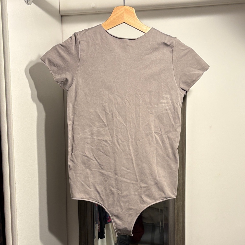 Skims short sleeve Bodysuit